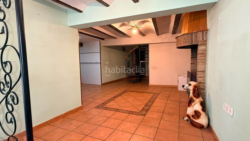 Foto a4e702ab-2e69-492a-9503-e05e5fc2e6de. Casa amb xemeneia a Toro (El)