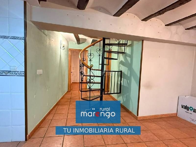 Foto aa21eafe-5870-412a-86a7-909e7c03f128. Casa amb xemeneia a Toro (El)
