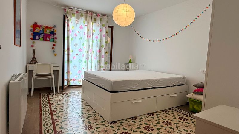 Foto a8532cbc-5bf7-42a7-8089-f65c78ab3443. Casa amb xemeneia calefacció a Suera