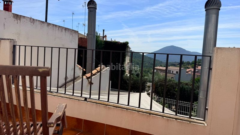 Foto b5bf62b3-d37b-4066-b329-f63939daeaa9. Casa amb xemeneia calefacció a Suera