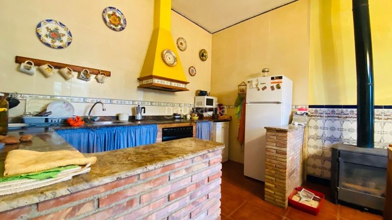 Foto b24cea70-e0cb-43d7-9e8b-ab133758fe84. Casa a Eslida