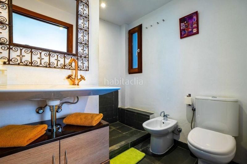 Foto a2d088a0-9e63-438f-a3d9-ed61bbe2d4fb. Casa amb aparcament a Jérica