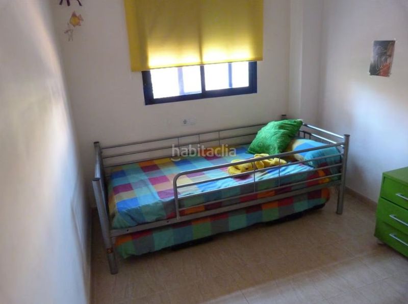 Foto b9716021-c0c9-4f09-ba1d-82b28215096b. Pis a calle cullera 2 a Nules