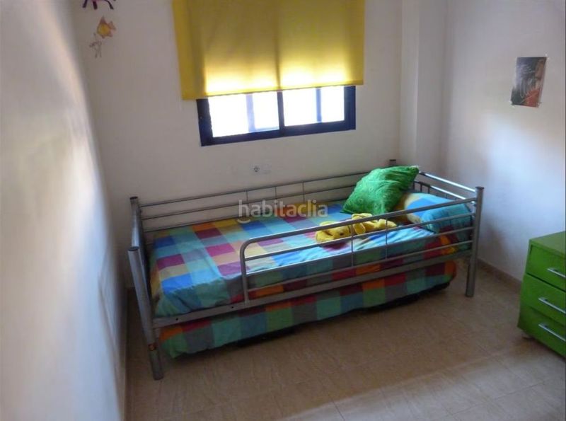 Foto f08e8bbf-dc93-45c1-8a7b-8c69f0881ffd. Pis a calle cullera 2 a Nules