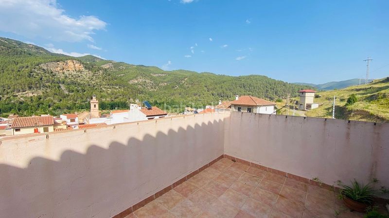 Foto 4f42cba2-d097-41df-9b7a-b4b997632016. Casa a Arañuel
