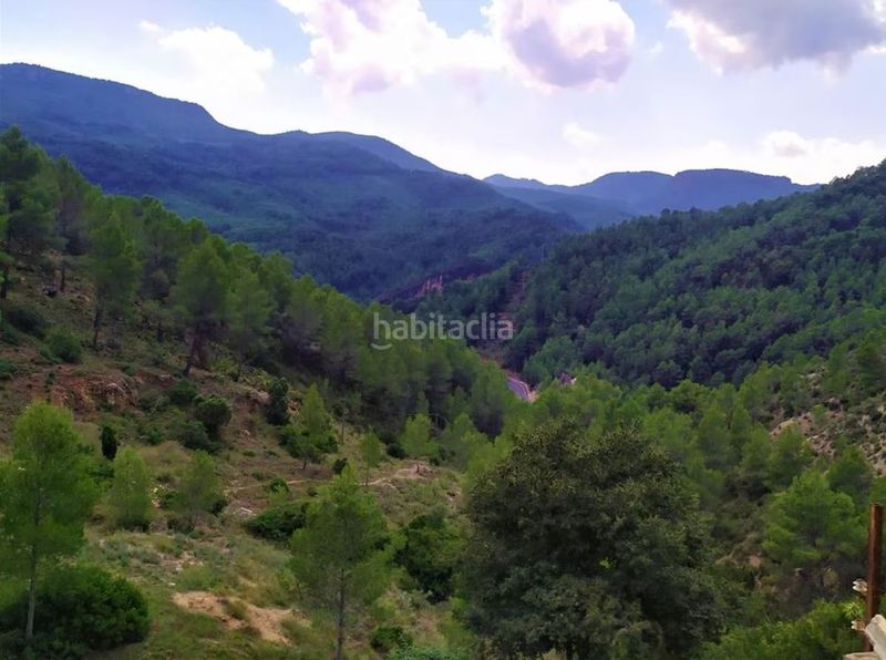 Foto aede7612-077f-4681-a388-4c9780f57d08. Casa a Cirat