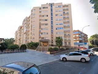Etagenwohnung in Calle Doctor Pedro de Castro 2
