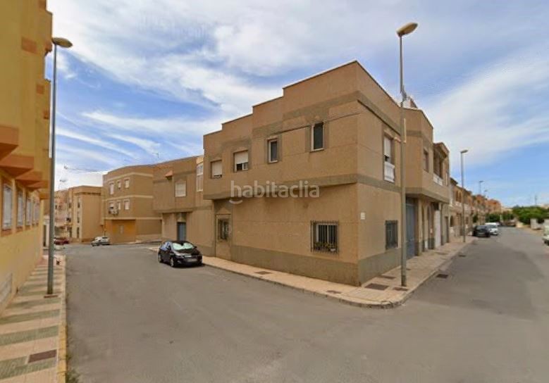 Foto 9303e481-3217-482d-b9a0-190badcf12dc. Casa adossada a calle isla del aire 24 a Las Cabañuelas Vícar
