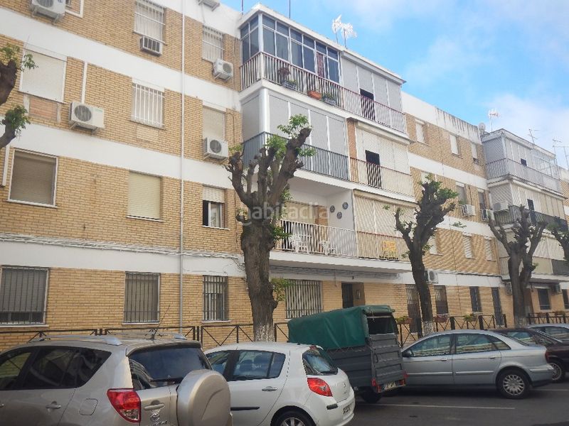 Foto b7c5f49a-6b3e-4d0a-a072-816a4722fd74. Appartamento in calle san cristóbal 3 in Algaba (La)