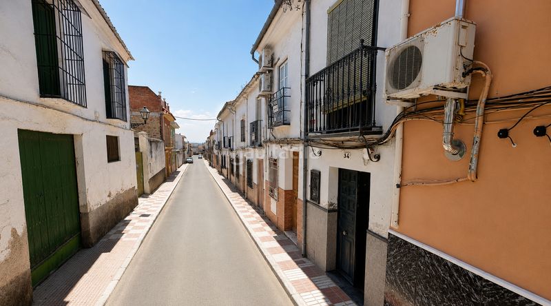 Foto da48930b-7598-4ef9-ac8a-bd125b2029db. Casa a calle juan carlos i 14 a Moriles