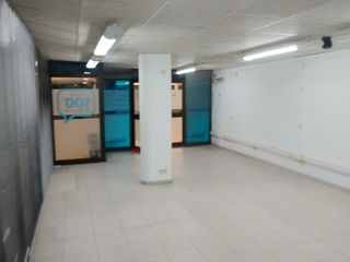Alquiler Oficina en Centre-Barri Vell. Al lado de la estacin