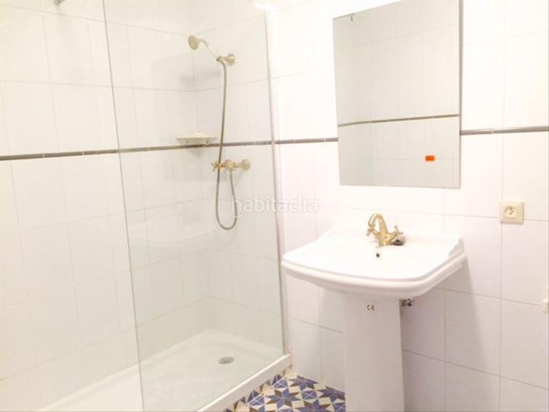 Foto 85a5f229-77ad-445e-abff-172db24332c1. Flat with heating in Centre-Barri Vell Girona