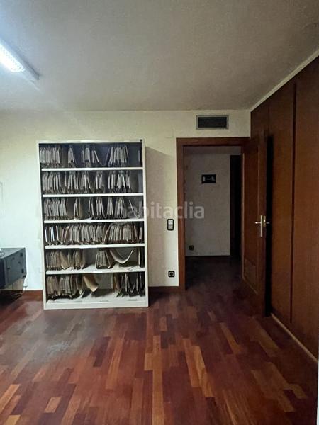 Foto 4365990f-173f-4548-8c90-af82d8ad217a. Miete büro mit heizung in Eixample Nord Girona