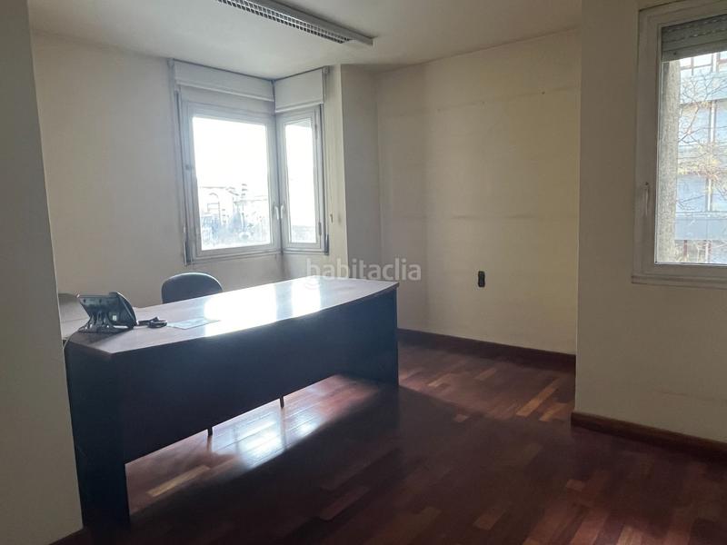 Foto 74f62f29-4822-4ab6-874a-173b0406b8cb. Miete büro mit heizung in Eixample Nord Girona