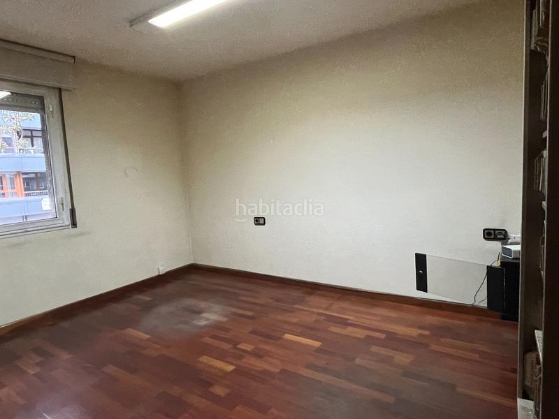 Foto f06245ff-97b4-49b9-b35f-ddb1b81b7310. Miete büro mit heizung in Eixample Nord Girona