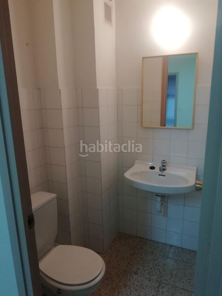 Foto 20a05e97-058a-4755-a22d-b8b27e8fe321. Location bureau dans Eixample Nord Girona