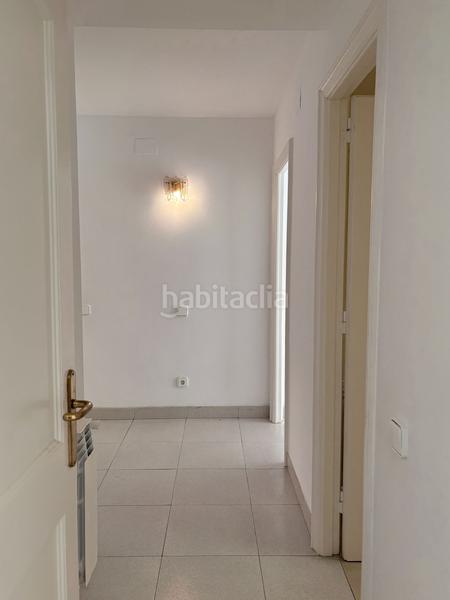 Foto c157546a-239e-4635-b03f-b97a14779bbd. Alquiler piso amplio piso con terraza y plaza de garaje en alquiler! en Girona