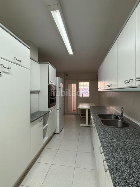 Foto 8035dae6-c98c-4a9e-b44e-8042c4c3bd7c. Location appartement avec chauffage dans Eixample Sud-Migdia Girona