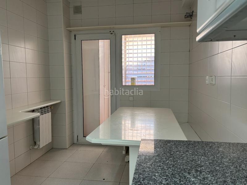 Foto 66c3ab8b-fd58-4f9e-99da-3e23a3e8a6ad. Rent flat with heating in Eixample Sud-Migdia Girona