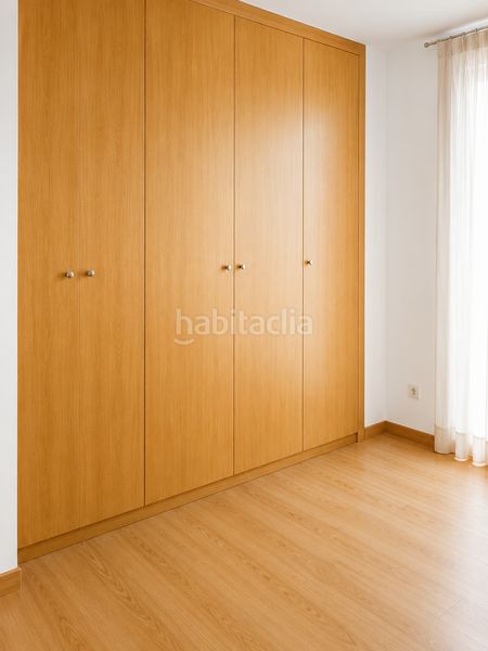 Foto bf13c567-81ba-42e3-a117-27d448376f27. Pis amb calefacció a Eixample Sud-Migdia Girona