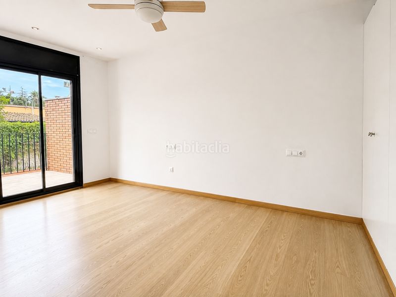 Foto c9e377c5-8446-4ca4-b281-c88729c9d4a1. Casa adossada amb calefacció a Palau Girona