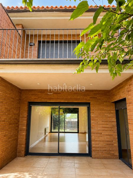 Foto eb4cf9f6-14e4-468a-b39e-18a723fed92d. Casa adossada amb calefacció a Palau Girona