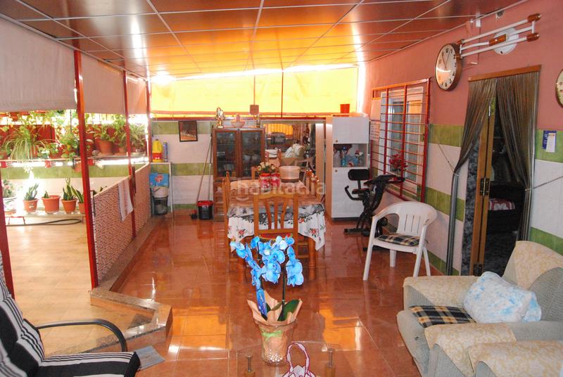 Foto ba35bfdc-3fa2-4fd4-932d-c9084b770883. Casa a Centro Sant Vicent del Raspeig