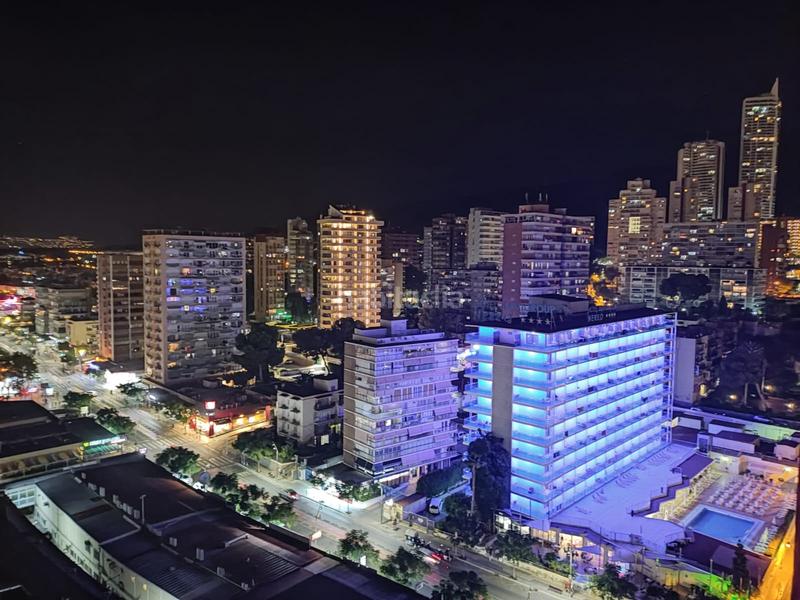 Foto 951937f9-4e70-40ee-ab7d-04ae17406111. Miete appartement mit parking pool in Playa Levante Benidorm