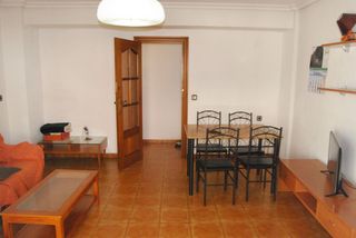 Miete Etagenwohnung in Centro. Ocasion alquiler piso estudiantes¡¡¡¡