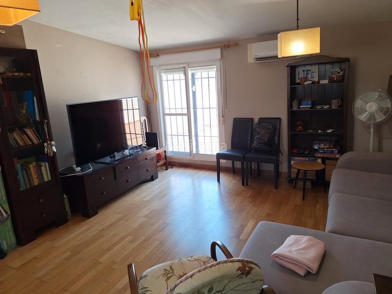 Foto 4d1c8187-b204-4237-b38e-29def3a976a4. Semi detached house with parking in Centro Sant Vicent del Raspeig