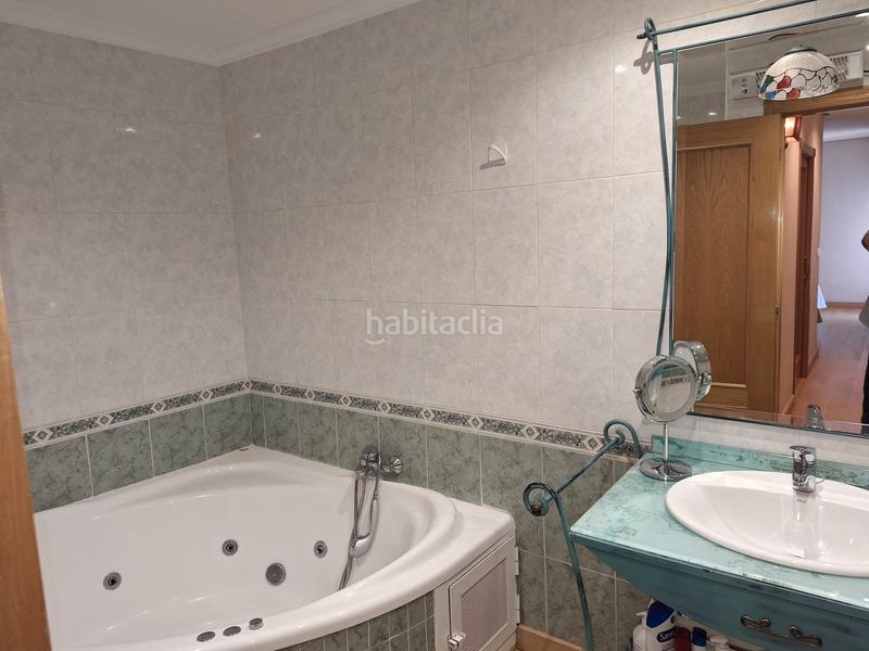 Foto 53cfedd6-d50f-4eaa-a622-fab616980836. Semi detached house with parking in Centro Sant Vicent del Raspeig