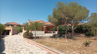 Chalet en Villamontes-Boqueres. Atencin chalet urbano junto casco urbano