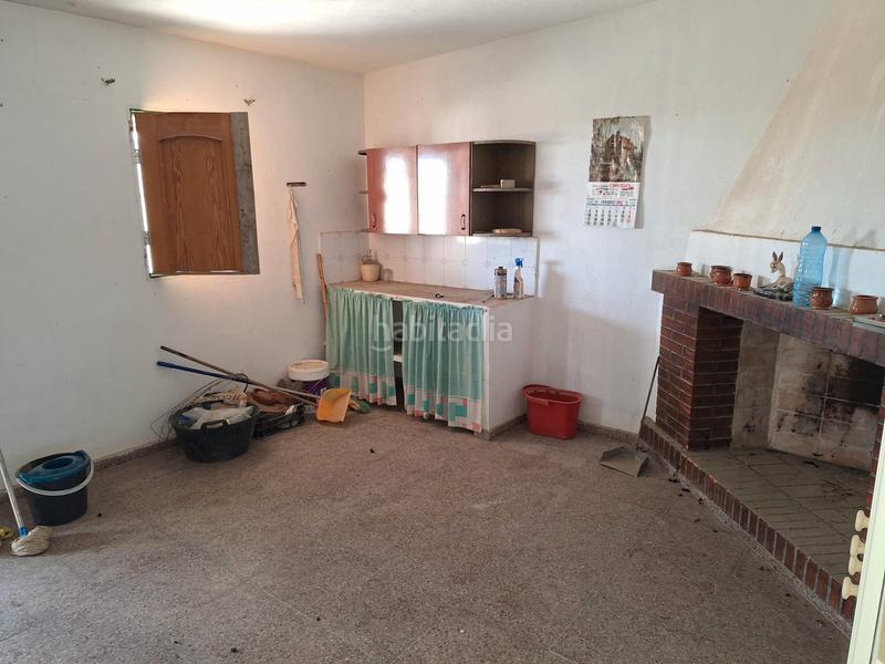 Foto cc07390d-493a-4c34-94d3-00fb8f342816. Masia amb xemeneia a Fontcalent Alicante