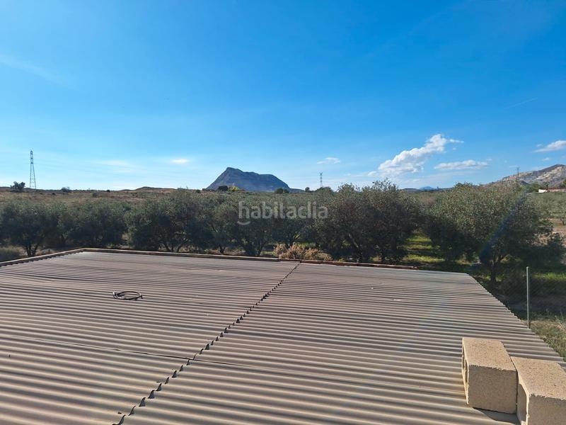 Foto cdd3ce87-c254-477e-aa4b-5197ce8649a2. Masia amb xemeneia a Fontcalent Alicante