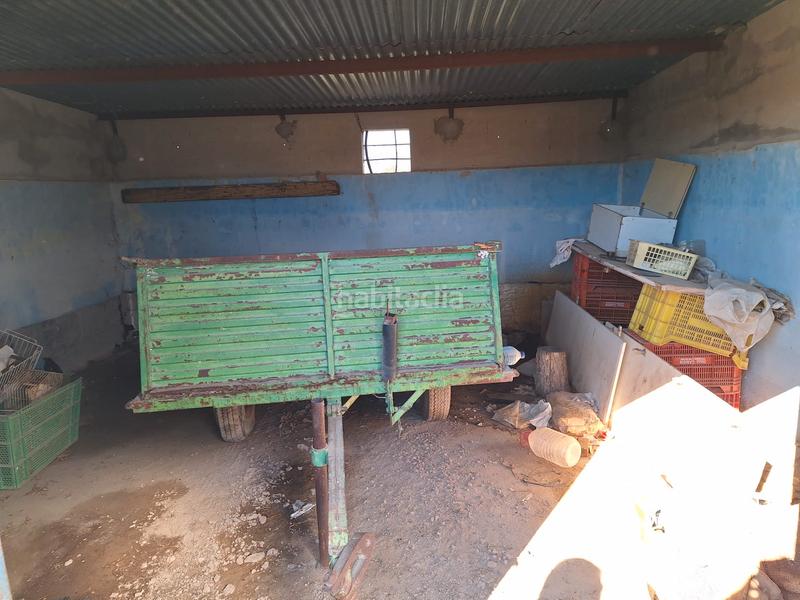 Foto f7274bc1-496d-46d5-a1ca-521cde548597. Masia amb xemeneia a Fontcalent Alicante