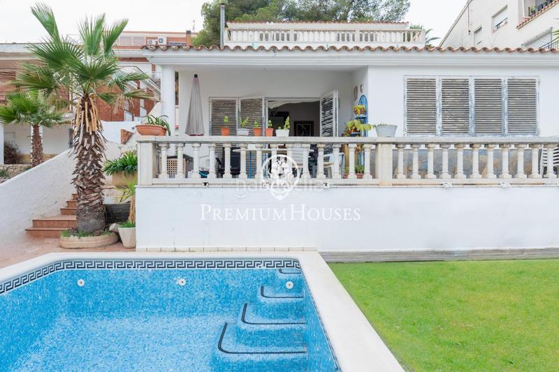 Foto 422d0c21-ad9e-4466-95a3-4b37949db5c1. Casa  independiente con vistas despejadas y piscina en quintmar en Sitges