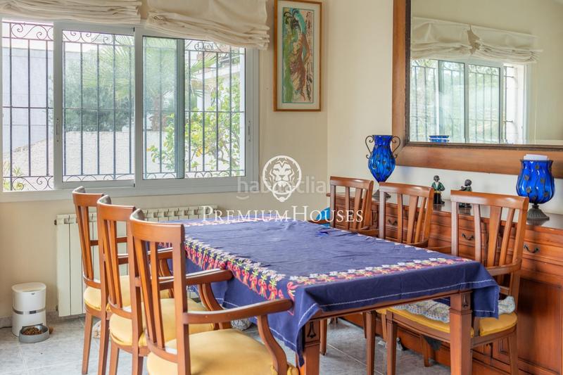 Foto b2d1a927-c495-49d5-8d3e-7763f127ab01. Casa  independiente con vistas despejadas y piscina en quintmar en Sitges