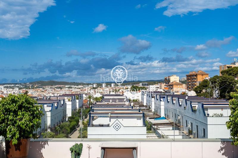 Foto 97feba23-371f-4ac5-96d8-e4f1622a2a2a. Location attique avec chauffage parking piscine dans Sitges