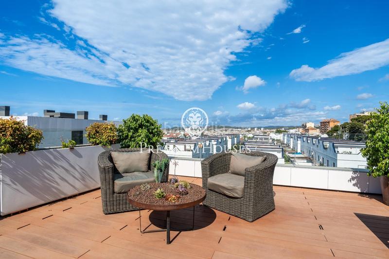 Foto b8ef7bdf-a471-4ae5-9c3a-a0f324d5cd4d. Location attique avec chauffage parking piscine dans Sitges