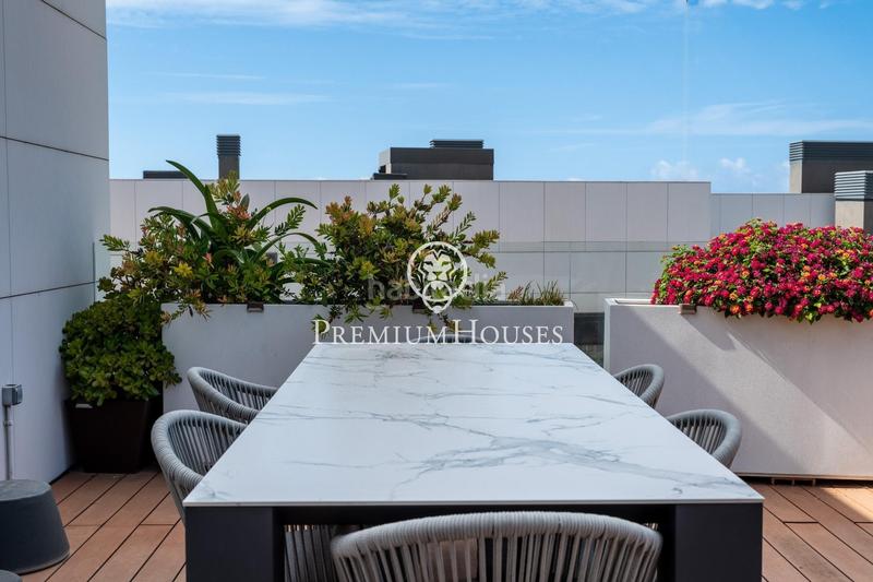 Foto 2a1cfb9a-b025-4f01-b5cd-7db045639926. Rent penthouse with heating parking pool in Aiguadolç - Sant Sebastià Sitges
