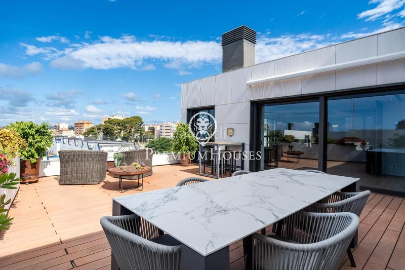Foto 71e79de7-18ad-445c-8927-51bbd2d34b23. Rent penthouse with heating parking pool in Aiguadolç - Sant Sebastià Sitges