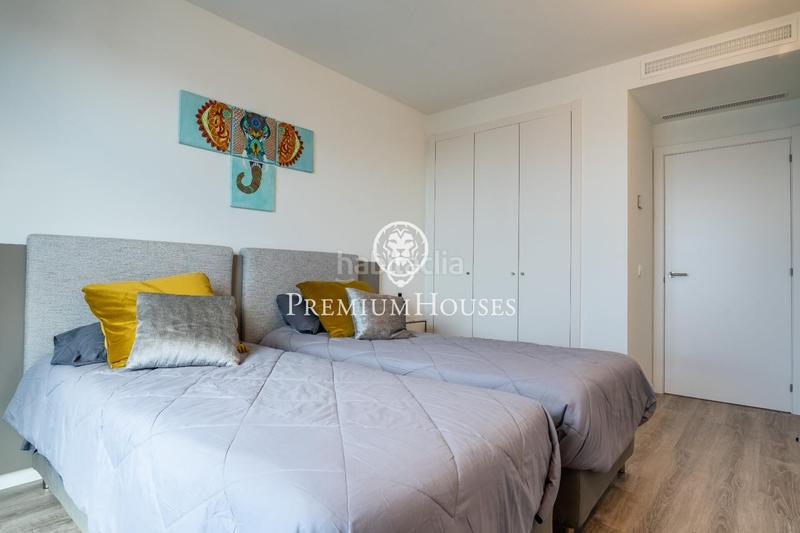 Foto 93a99945-6192-4cb7-9a4f-f6a77943f1ad. Rent penthouse with heating parking pool in Aiguadolç - Sant Sebastià Sitges