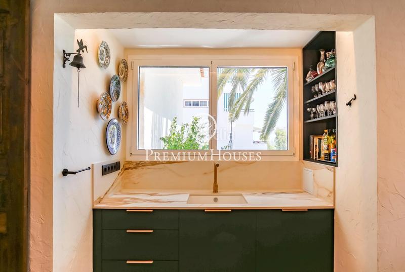 Foto 33fcd8c1-3869-4981-8491-bc1f1c25aeff. Rent ground floor with heating pool in Aiguadolç - Sant Sebastià Sitges