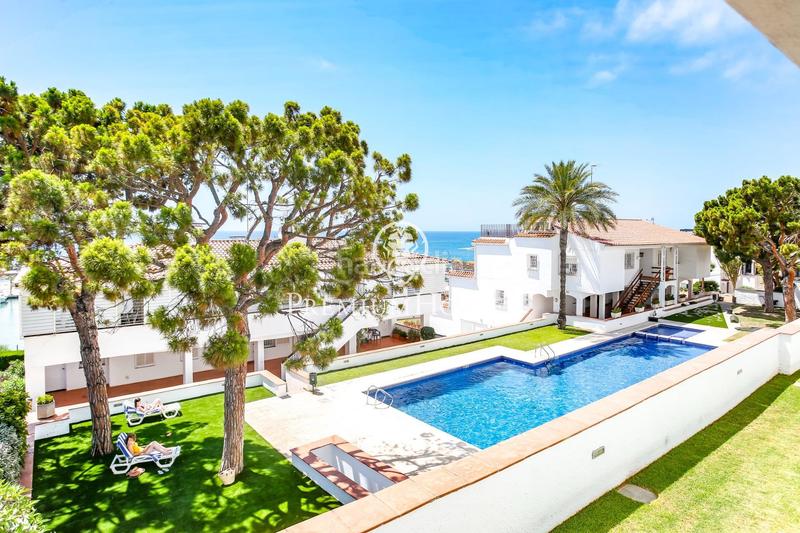 Foto 7510e6c0-15db-4a89-b8f5-b787b4422655. Rent ground floor with heating pool in Aiguadolç - Sant Sebastià Sitges