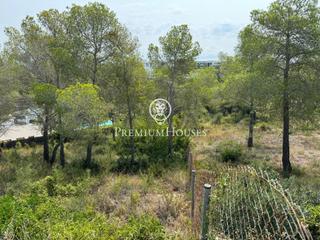 Terreny residencial  Avenida del camí de miralpeix. Terreno urbano con vistas en can girona