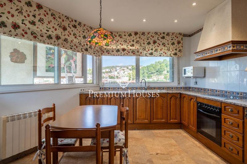 Foto 95256630-73be-4cc8-aae4-abf63b95ce1b. Alquiler casa  con vistas despejadas en quintmar en Sitges