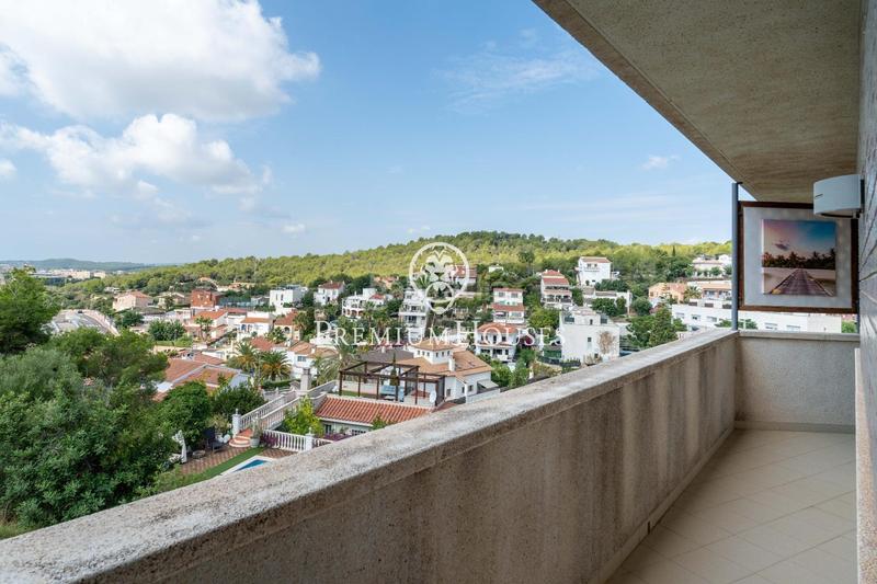 Foto cd2b4c28-404c-4c6e-a99b-20312728ab35. Alquiler casa  con vistas despejadas en quintmar en Sitges