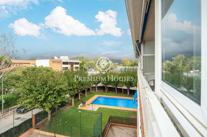Foto 58015eb8-ca7b-4ed6-a7a8-ecf55bf81fcb. Àtic amb calefacció aparcament piscina a Gava Mar Gavà