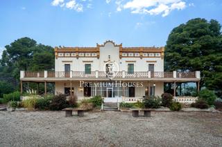Country house in Valls. Finca rústica señorial en valls