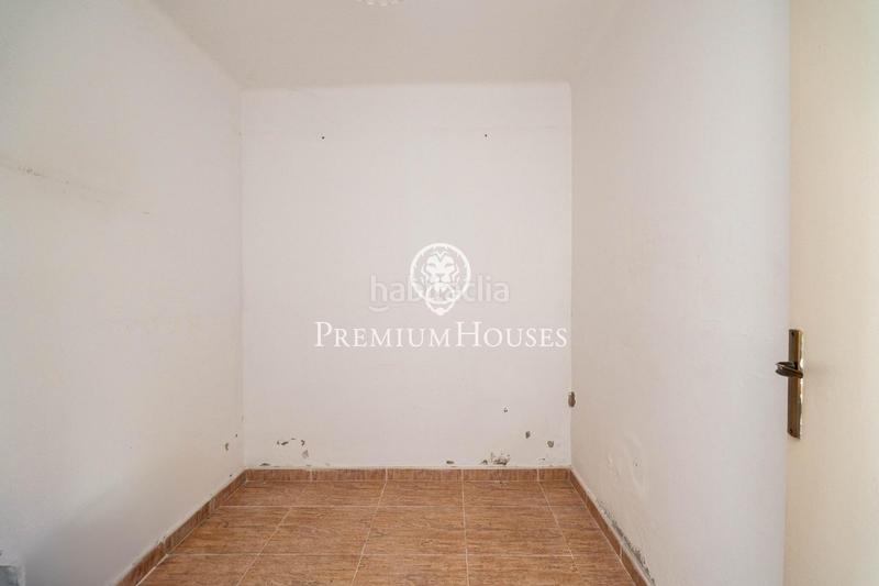 Foto 1a6d0027-34d6-4734-855f-7d5884928b6b. Masía masia a reformar con gran terreno en mas den rafael en Vilanova i la Geltrú